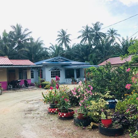 Atocha Homestay - Terong@Taiping Kampong Salak Eksteriør billede