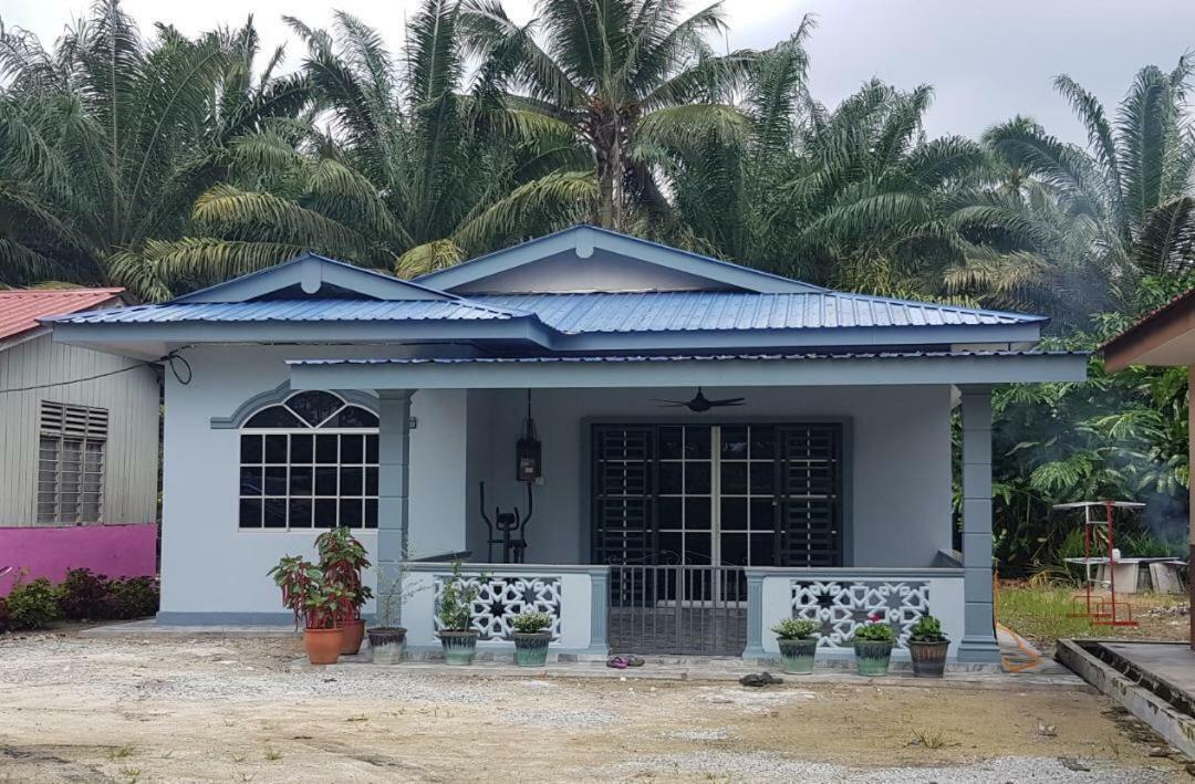 Atocha Homestay - Terong@Taiping Kampong Salak Eksteriør billede